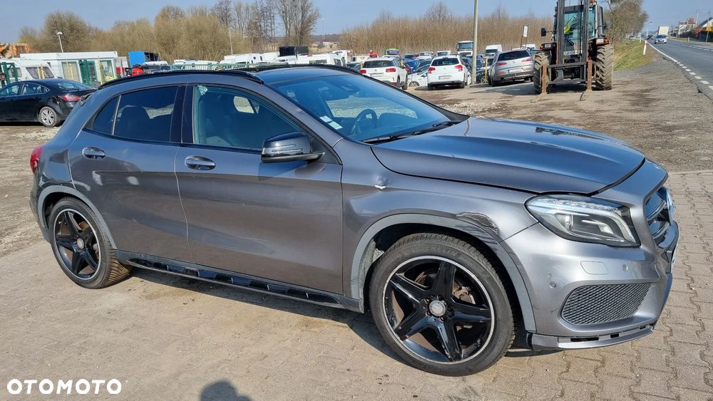 Mercedes-Benz GLA 200 (CDI) d 7G-DCT AMG Line - 1