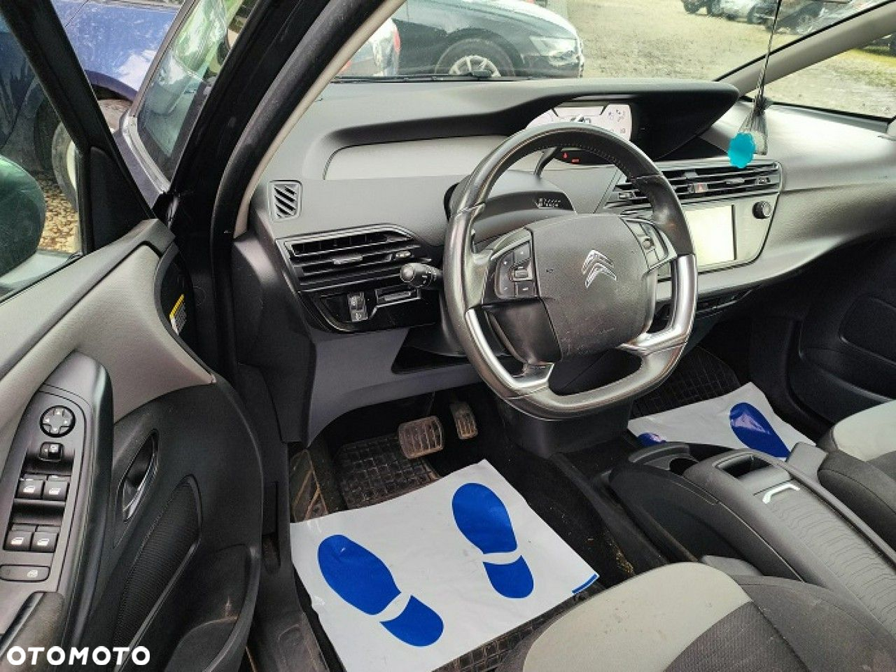 Citroën C4 Picasso - 11