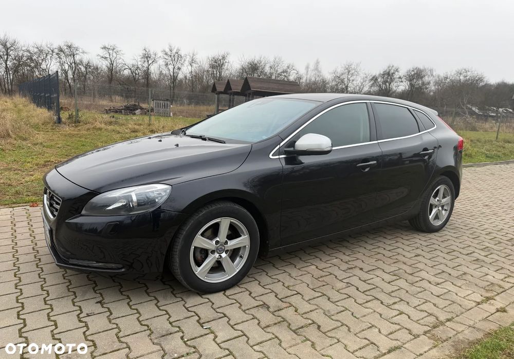 Volvo V40 D2 Momentum - 4