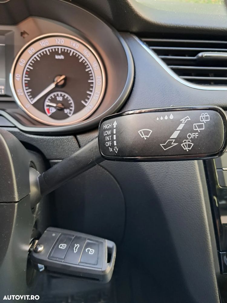 Skoda Octavia Combi Diesel 1.6 TDI Active - 9