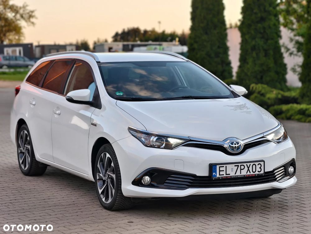 Toyota Auris 1.8 VVT-i Automatik Edition S+ - 3