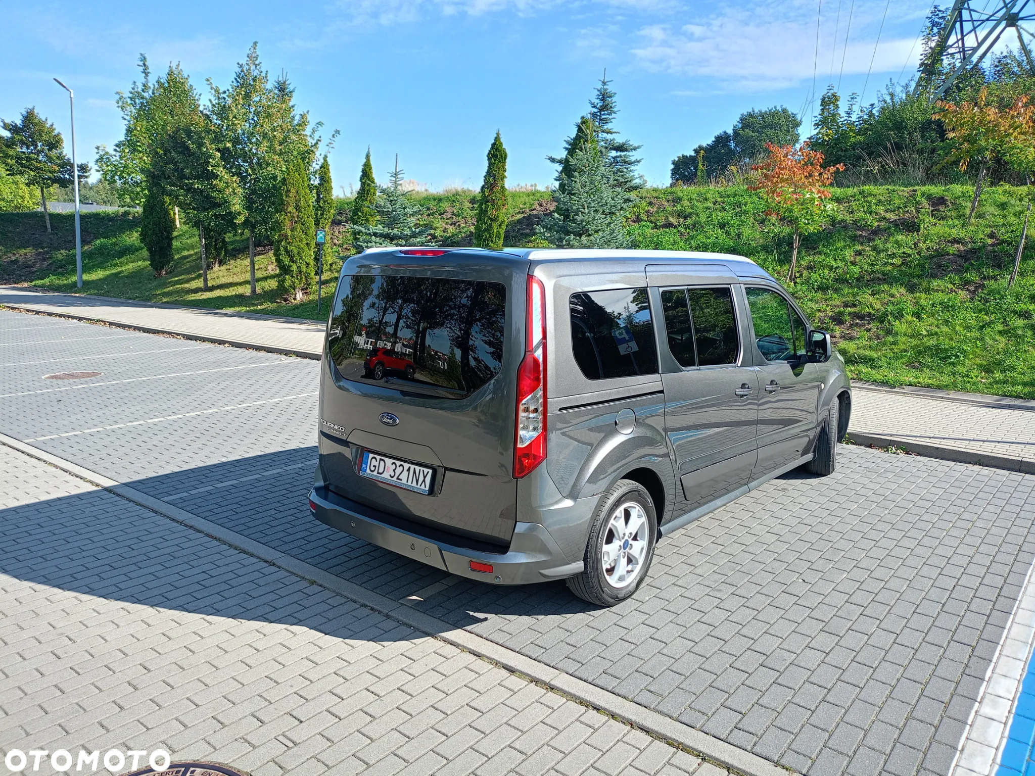 Ford Tourneo Connect Gr 1.5 TDCi Titanium - 13