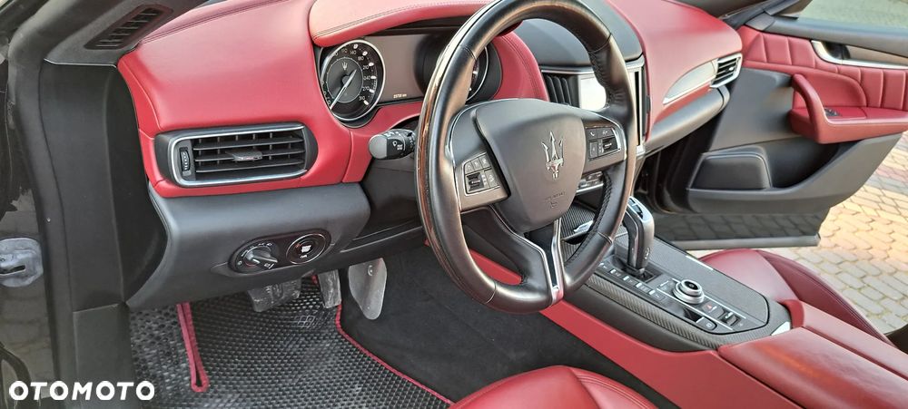 Maserati Levante - 24