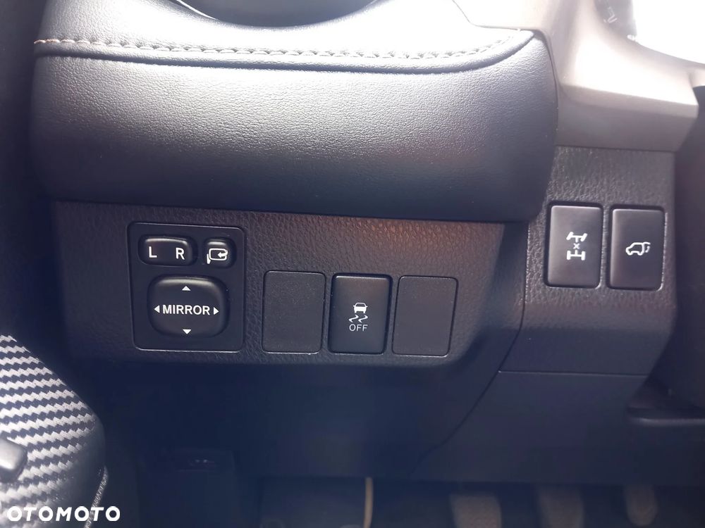Toyota RAV4 - 26