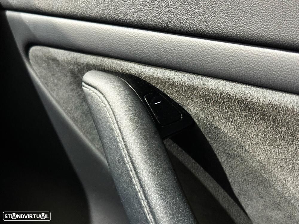 Tesla Model 3 Long-Range Dual Motor AWD - 34