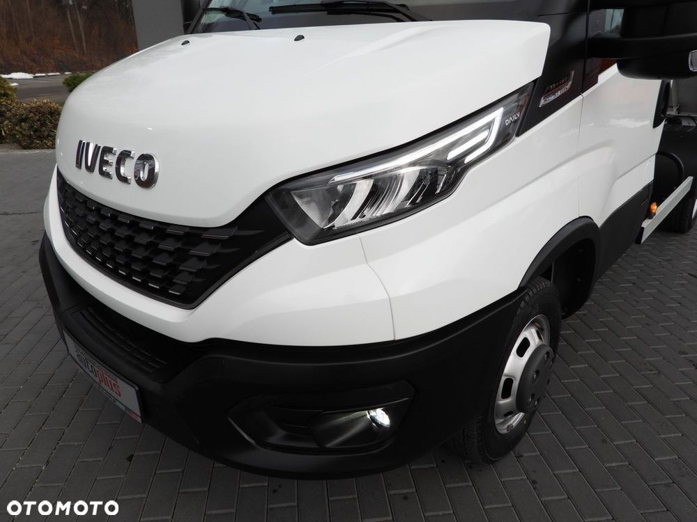 Iveco DAILY 35C18 TEMPOMAT LEDY AUTOMAT HI-MATIC BLIŹNIACZE KOŁA KLIMATYZACJA  180KM - 23