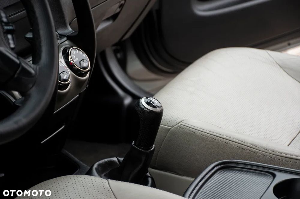 Honda CR-V 2.0i Executive - 19