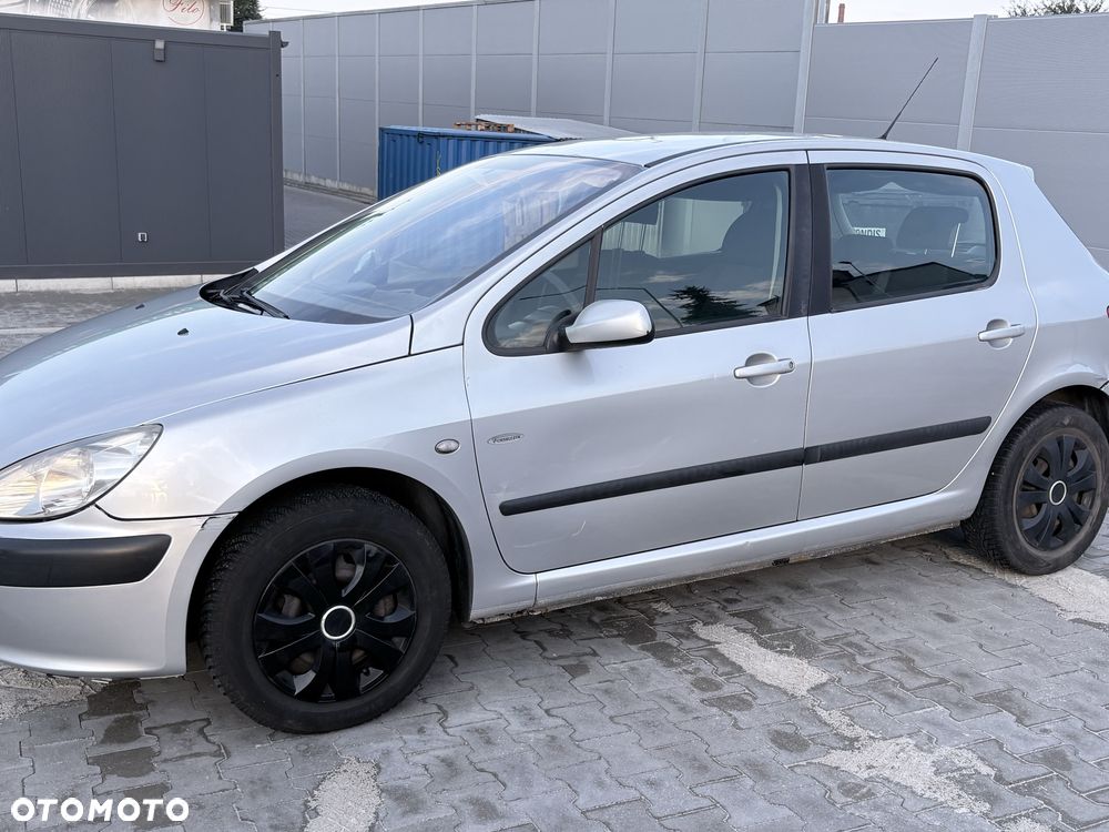 Peugeot 307 - 1