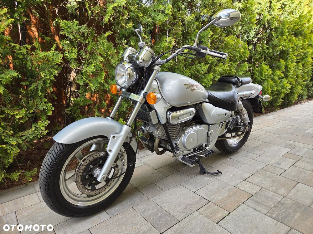 Hyosung GV - 4
