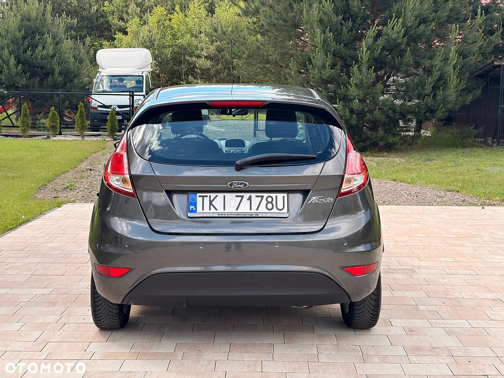 Ford Fiesta 1.25 Champions Edition - 17