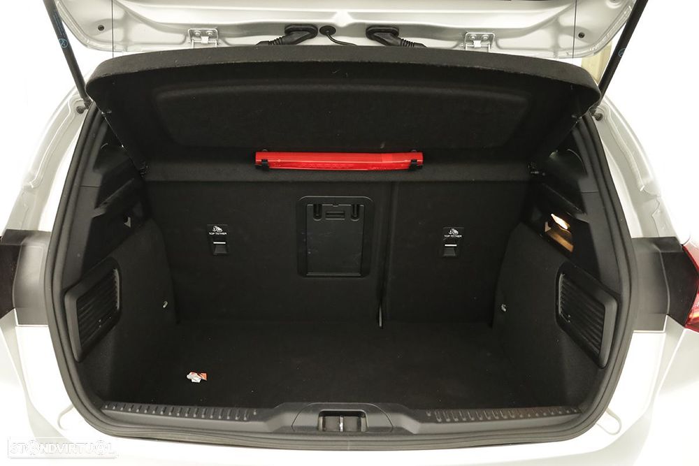 Ford Focus 1.0 EcoBoost MHEV ST-Line X Aut. - 19