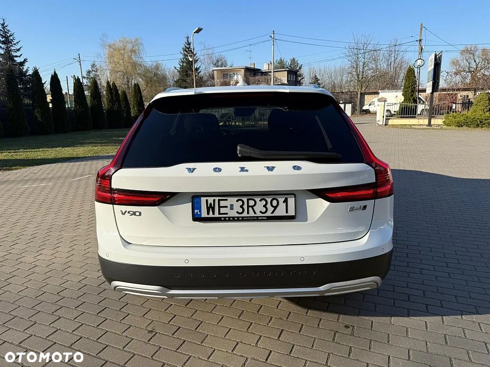 Volvo V90 Cross Country - 6
