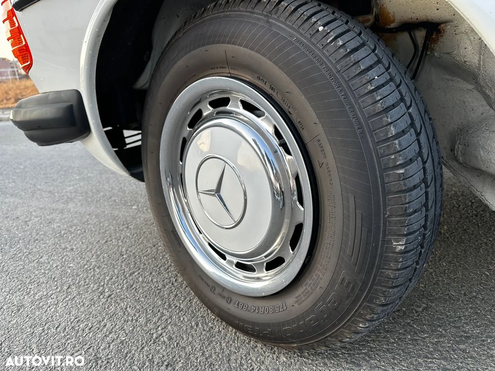 Mercedes-Benz W123 - 30