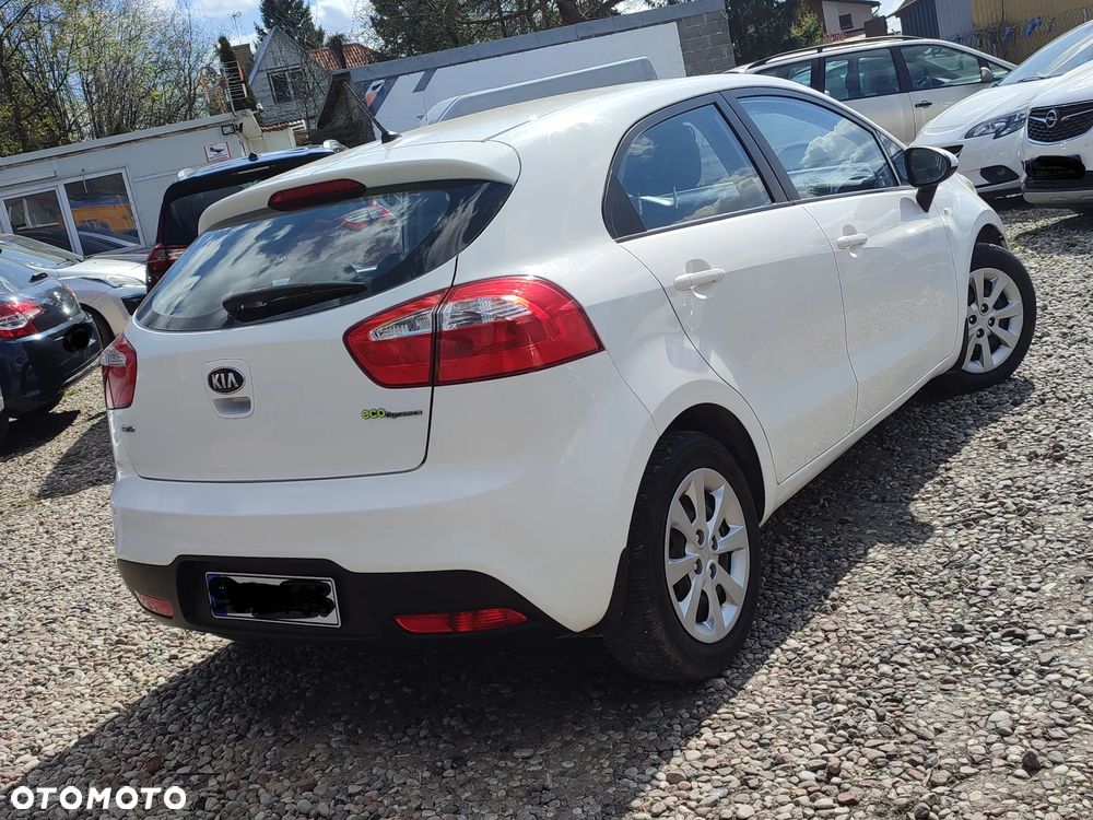 Kia Rio 1.2 Dream Team Edition - 3