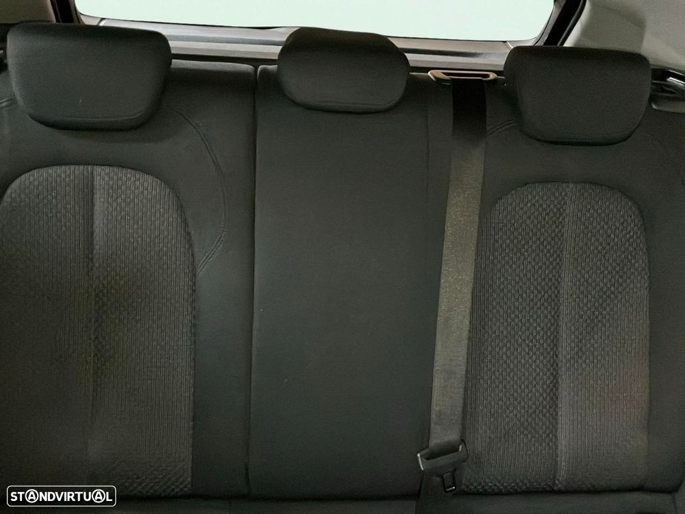 BMW 118 i Corporate Edition Auto - 16