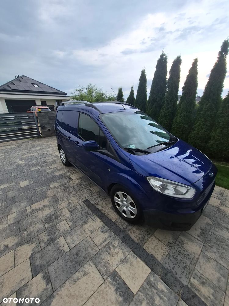 Ford Transit Courier - 3