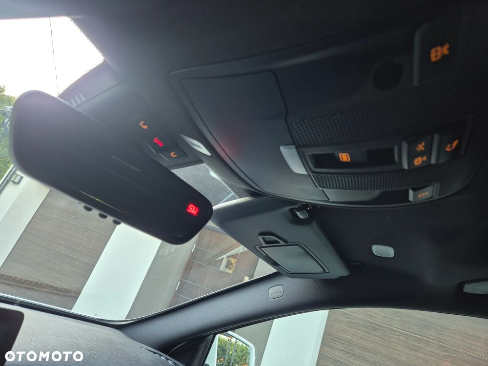 Mercedes-Benz GLA 250 4-Matic - 23