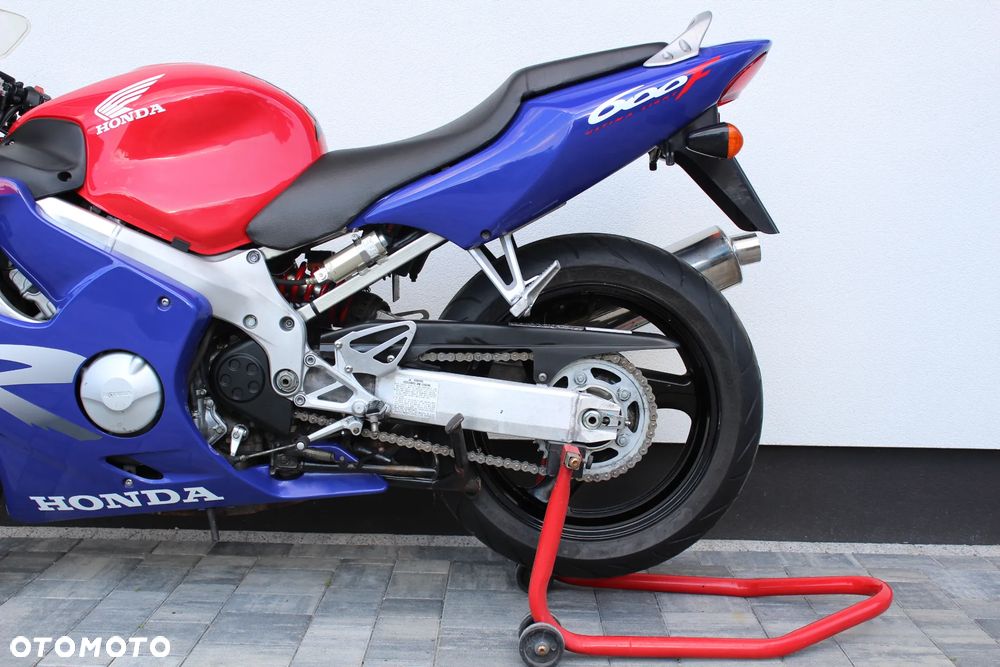 Honda CBR - 8