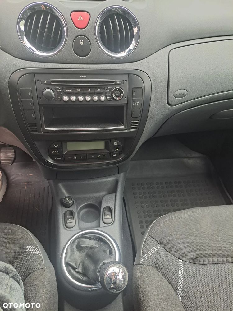 Citroën C2 1.4 VTR - 13