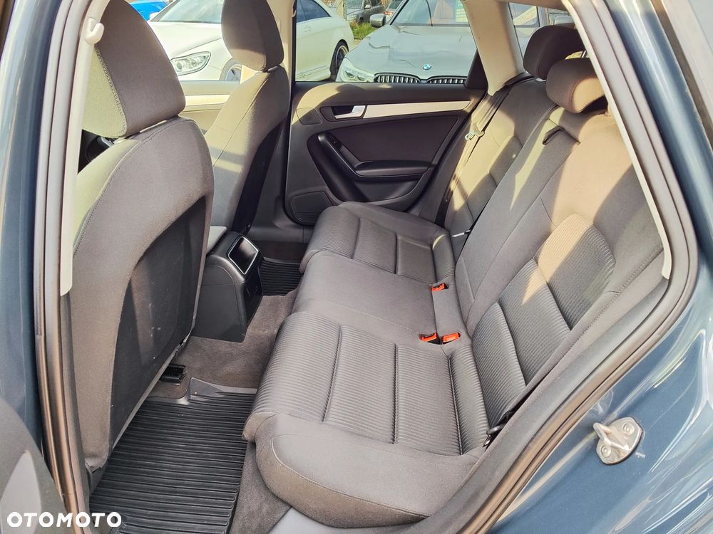 Audi A4 Avant - 17