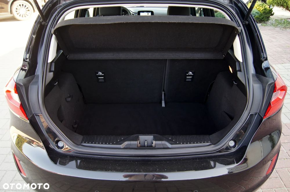 Ford Fiesta 1.5 TDCi SYNC Edition - 28