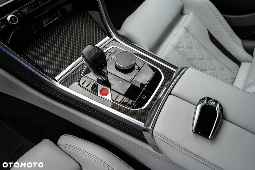 BMW M8 Competition - 26
