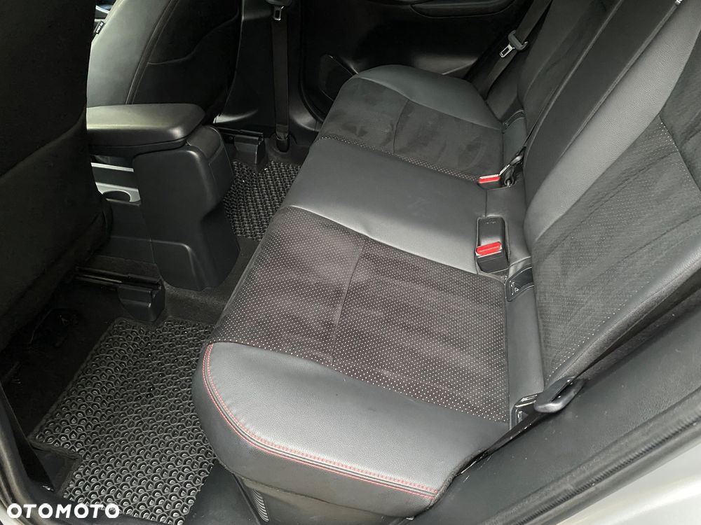 Toyota Yaris Cross - 23