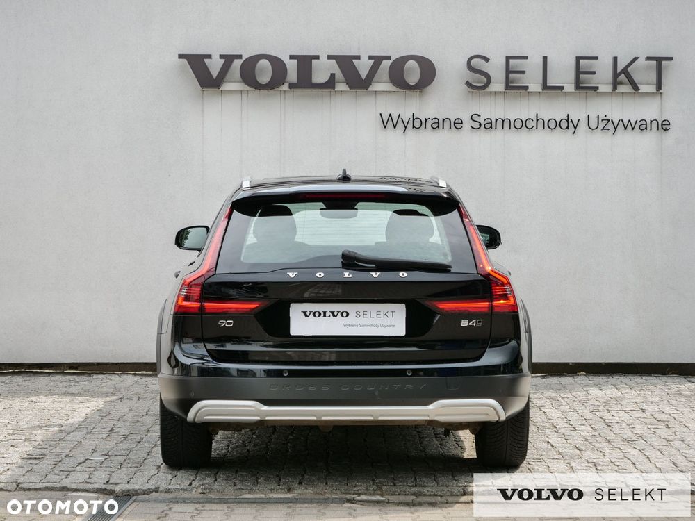 Volvo V90 Cross Country - 8