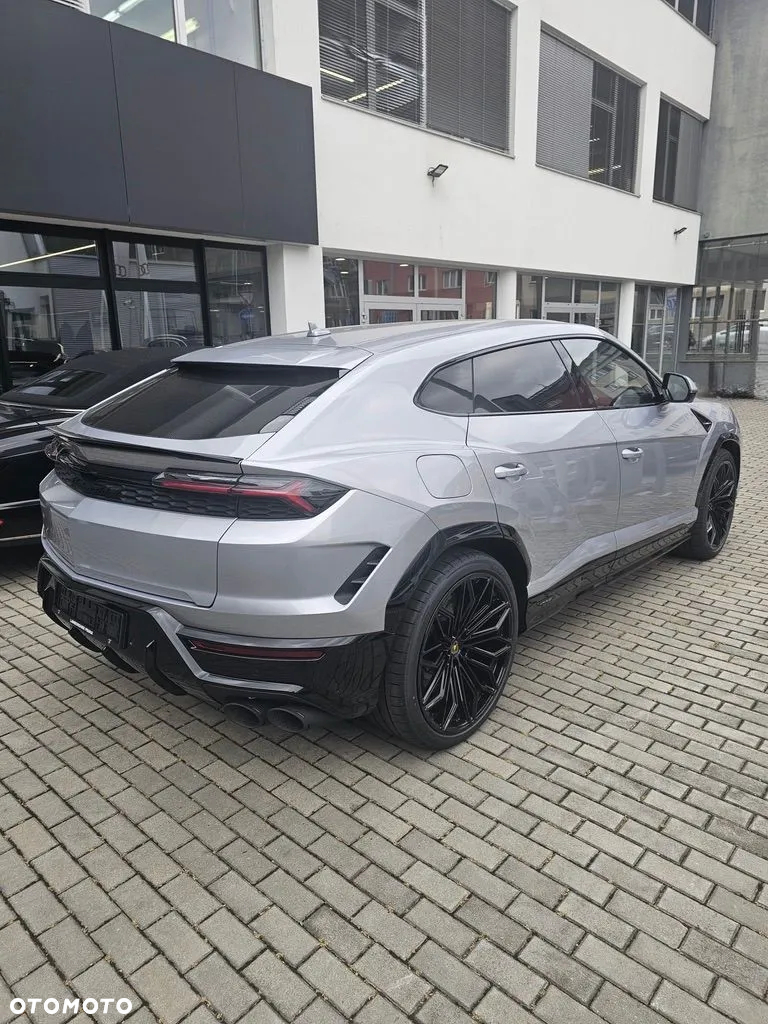 Lamborghini Urus - 20