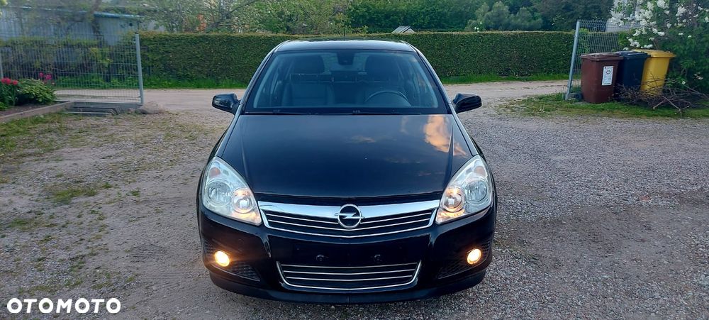Opel Astra 1.6 Design Edition - 2