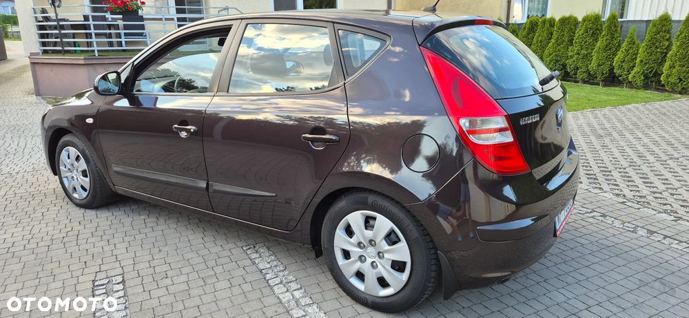 Hyundai i30 1.4 Classic - 8