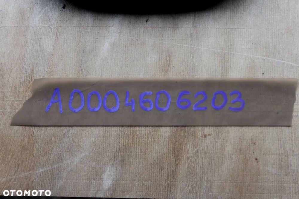 KIEROWNICA MULTIFUNKCJA SKÓRA ŁOPATKI MERCEDES W213 A0004606203 2018 - 24