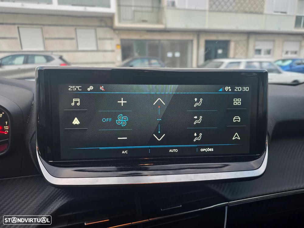 Peugeot 2008 - 19