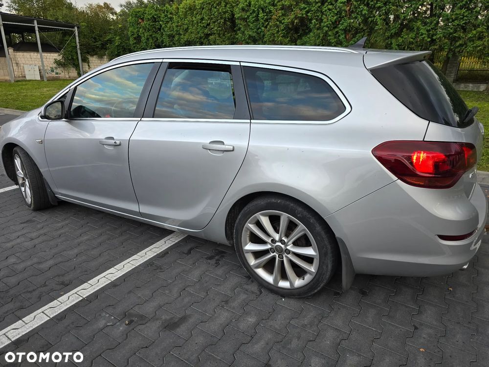 Opel Astra 1.4 Turbo Cosmo - 3