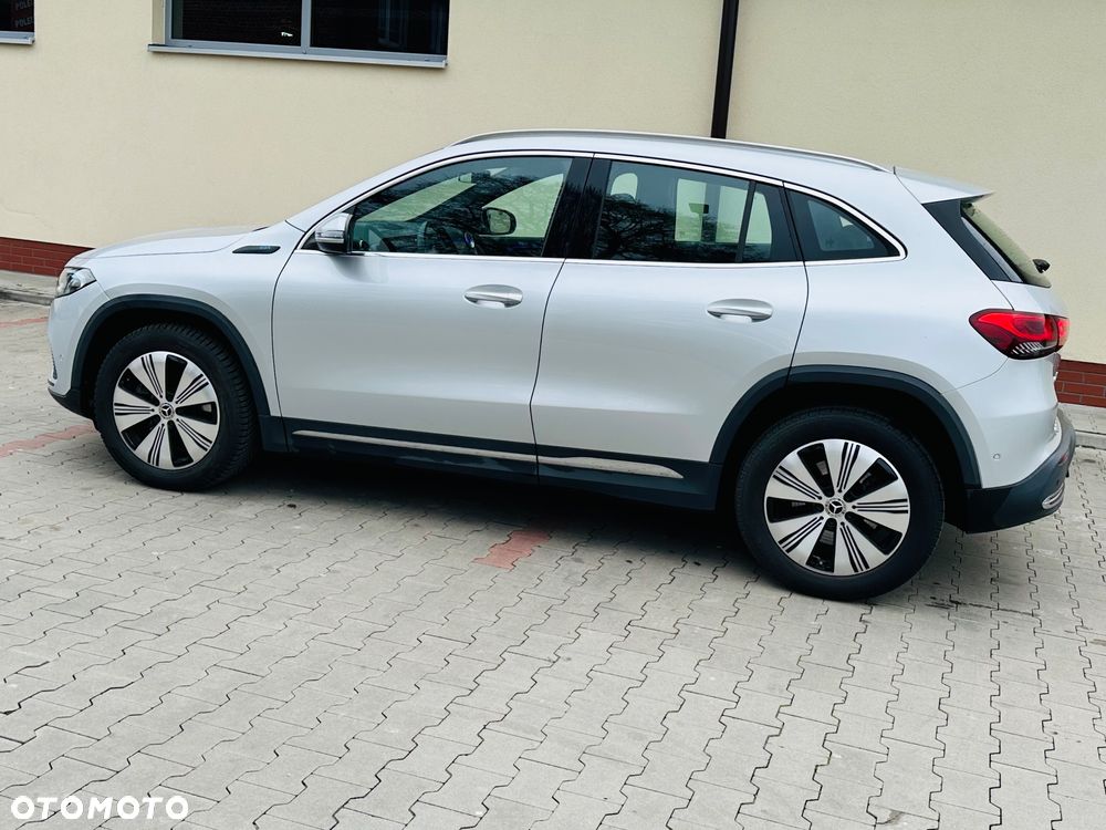 Mercedes-Benz EQA 250 - 8