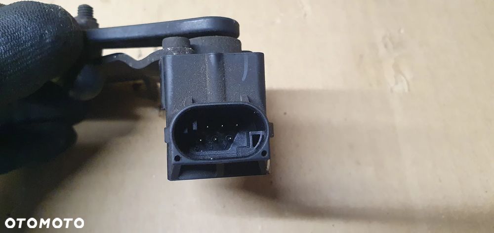 Czujnik poziomowania świateł XENON BMW 6 E63 1093697 - 3