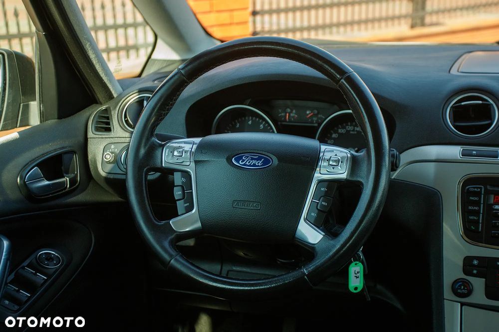 Ford Galaxy 2.0 FF Titanium - 30