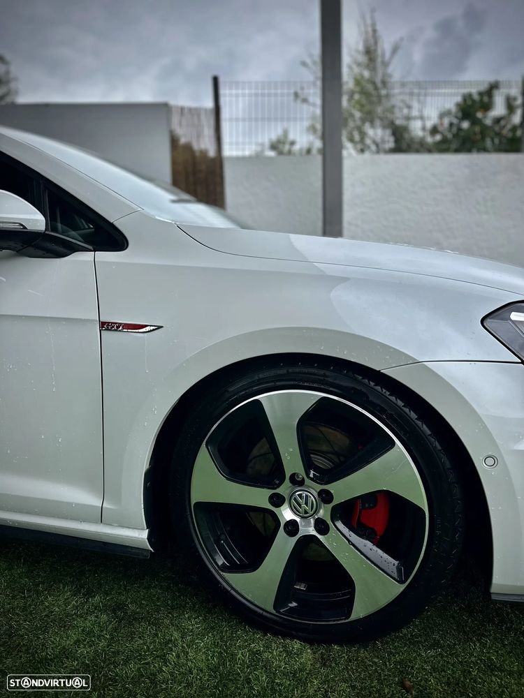 VW Golf 2.0 TSi GTi DSG - 10