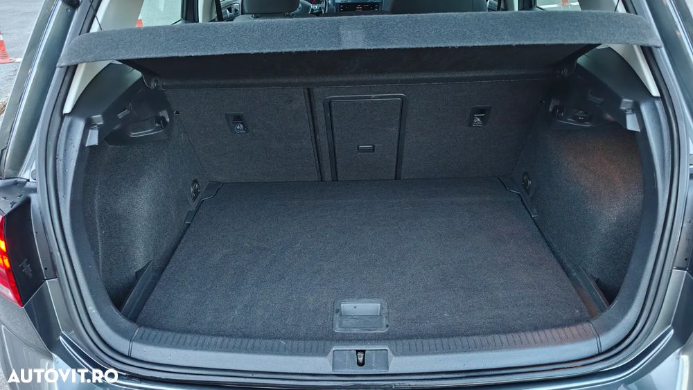 Volkswagen Golf 1.0 TSI Comfortline - 10