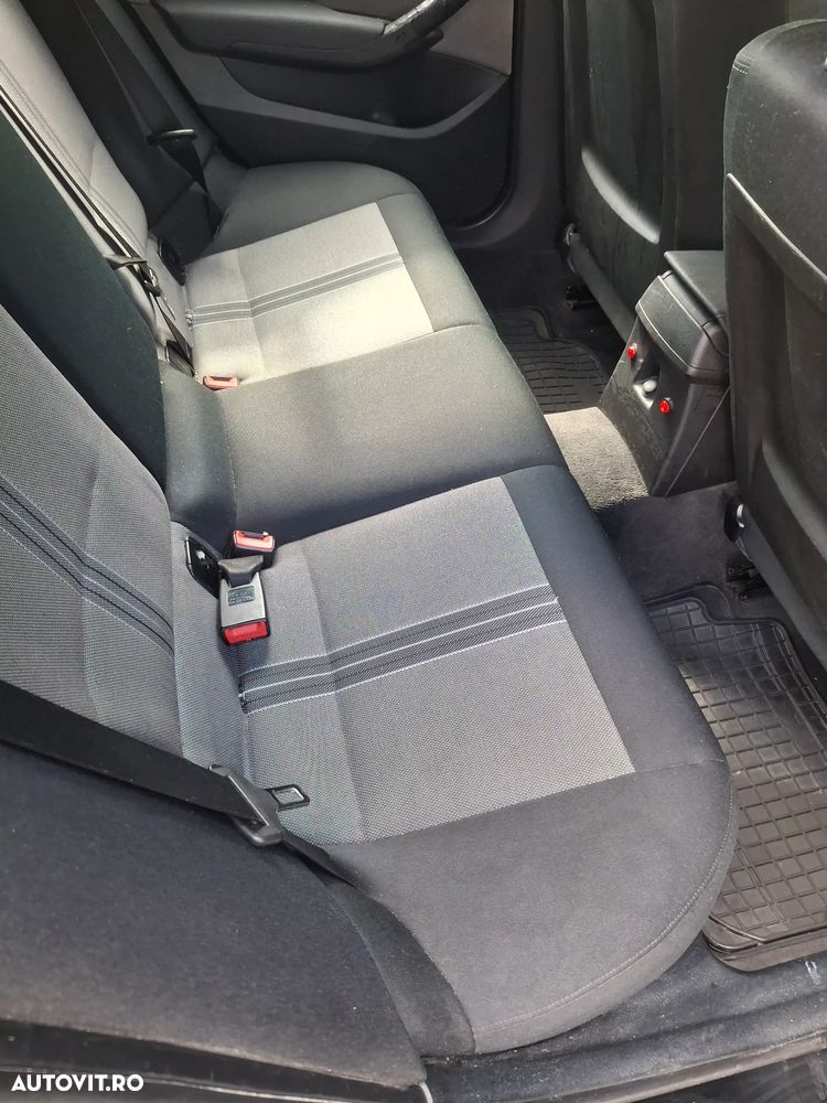 BMW X1 xDrive20d - 8