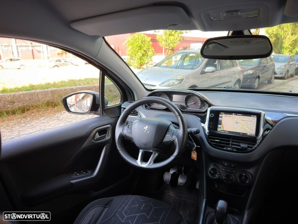 Peugeot 2008 1.2 PureTech Active - 21