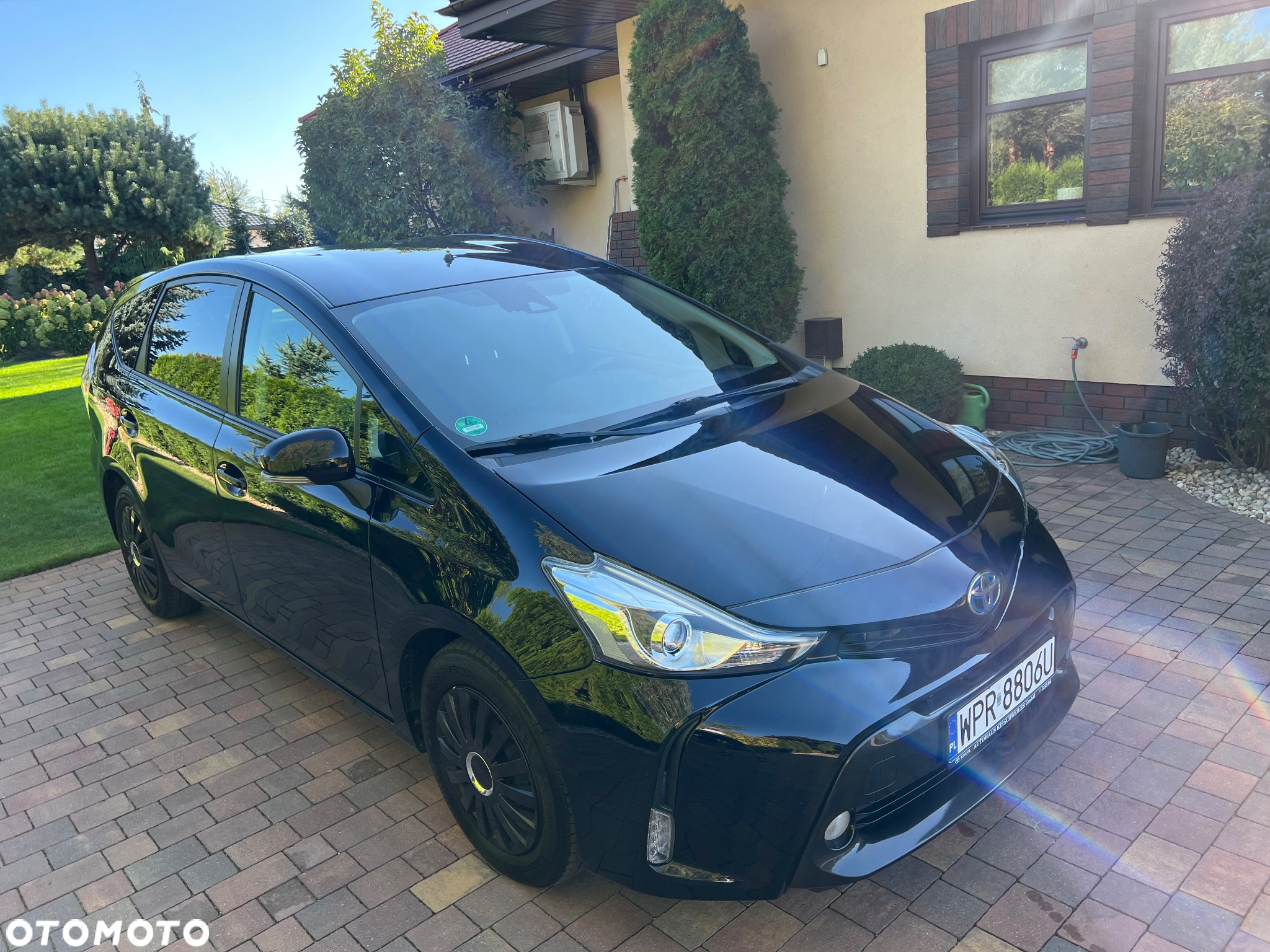 Toyota Prius+ (Hybrid) Comfort - 34