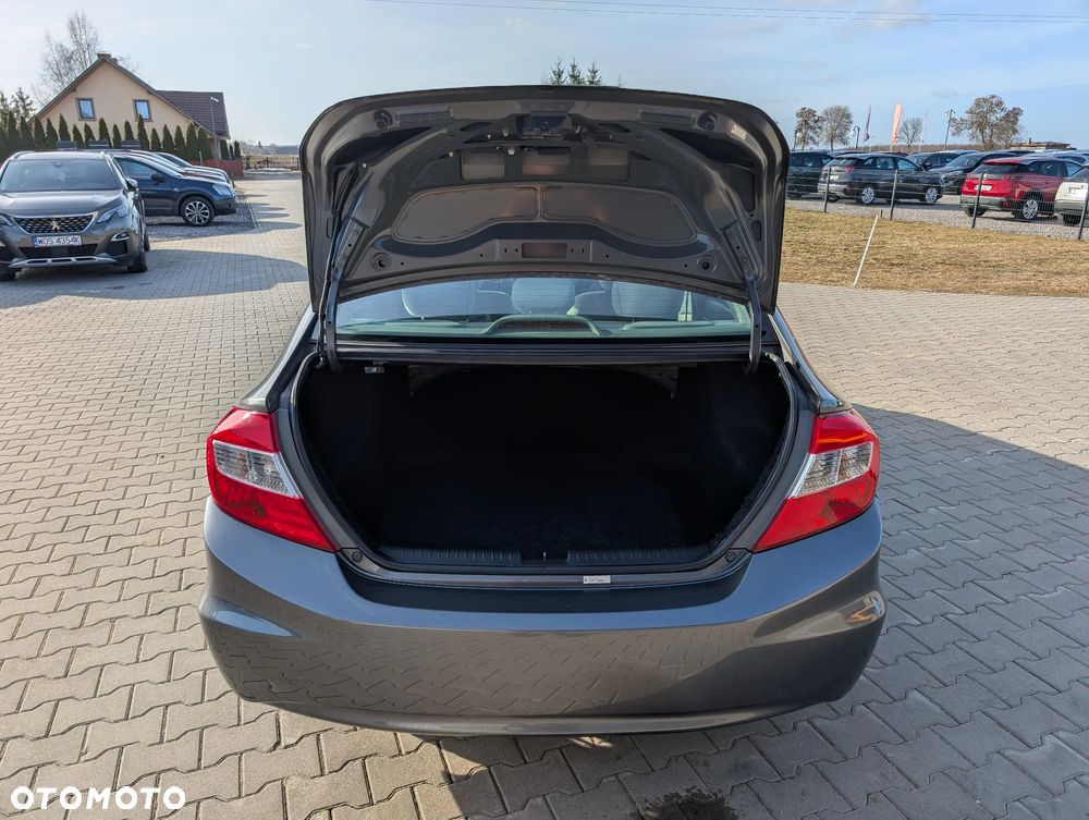 Honda Civic 1.8 Executive i-SHIFT - 37