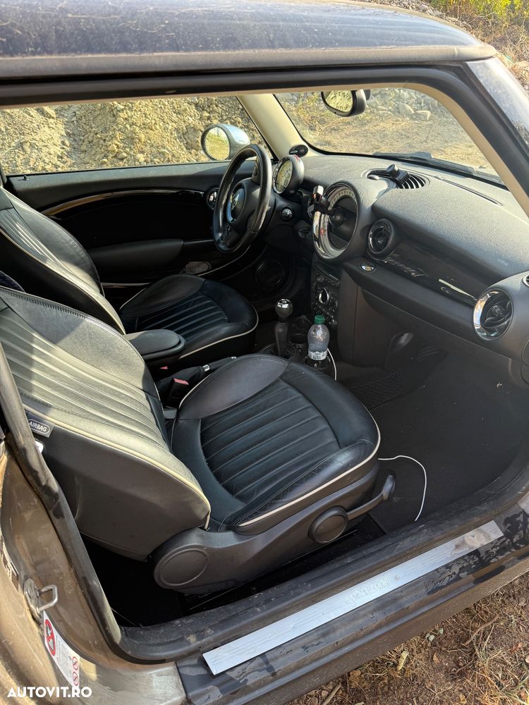 Mini Cooper Standard - 6