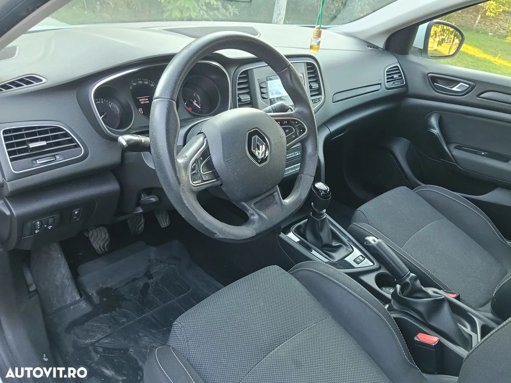 Renault Megane - 9