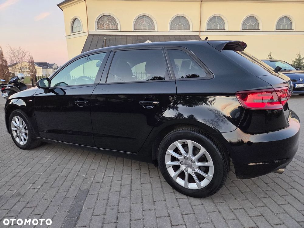 Audi A3 Sportback 2.0 TDI S line Sportpaket - 6