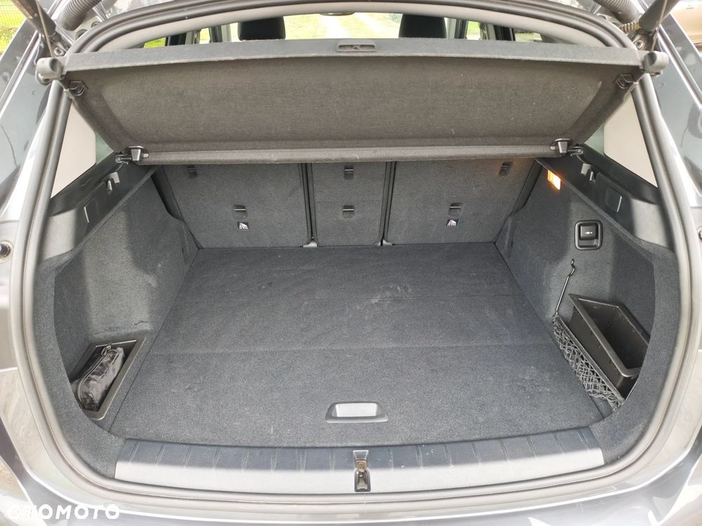BMW X1 sDrive20i Advantage - 14