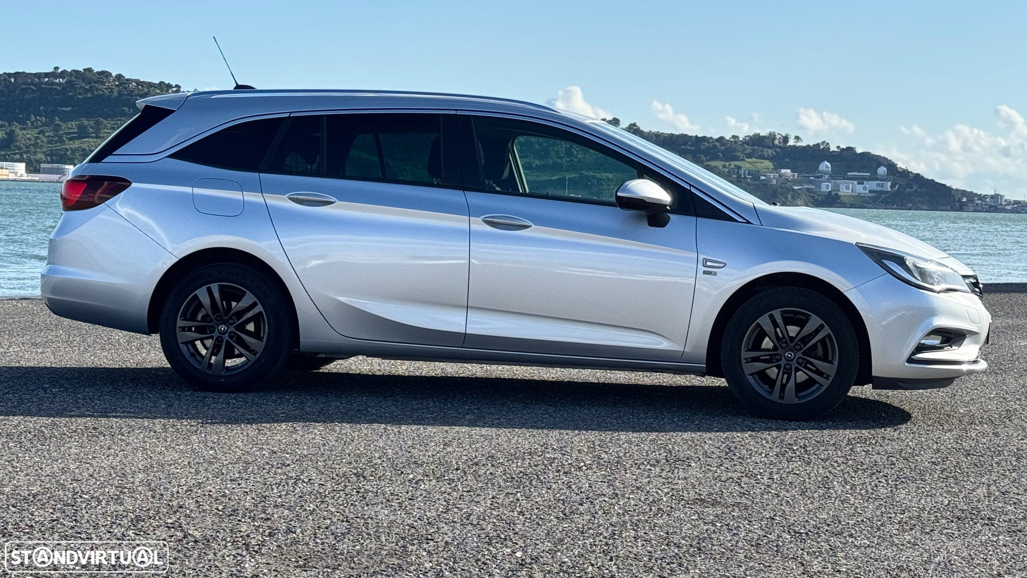 Opel Astra Sports Tourer 1.0 120 Anos S/S - 9