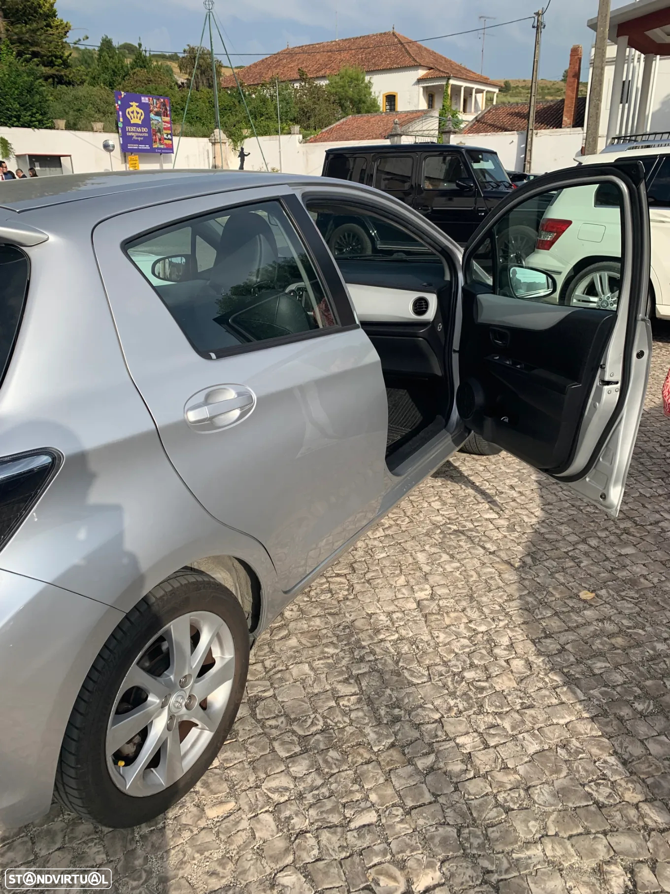 Toyota Yaris 1.5 HSD Comfort - 4