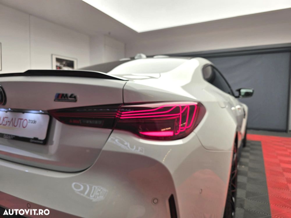 BMW M4 Competition M xDrive - 11